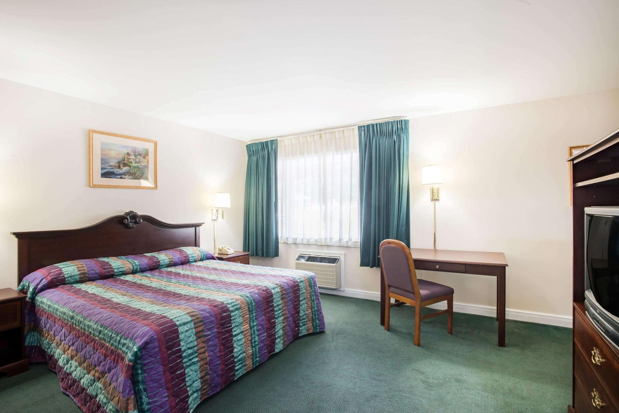 Travelodge By Wyndham Lake George Ny Exterior foto